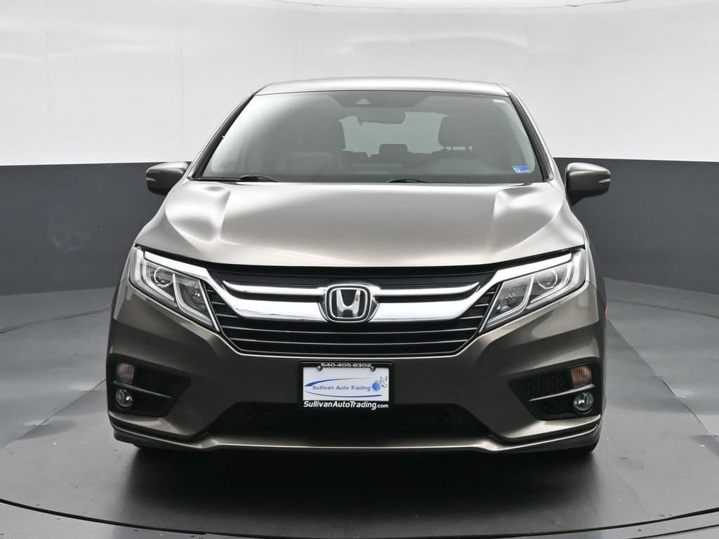 2020 Honda Odyssey EX-L w/Navigation and Rear Entertainment System, photo 2 of 63