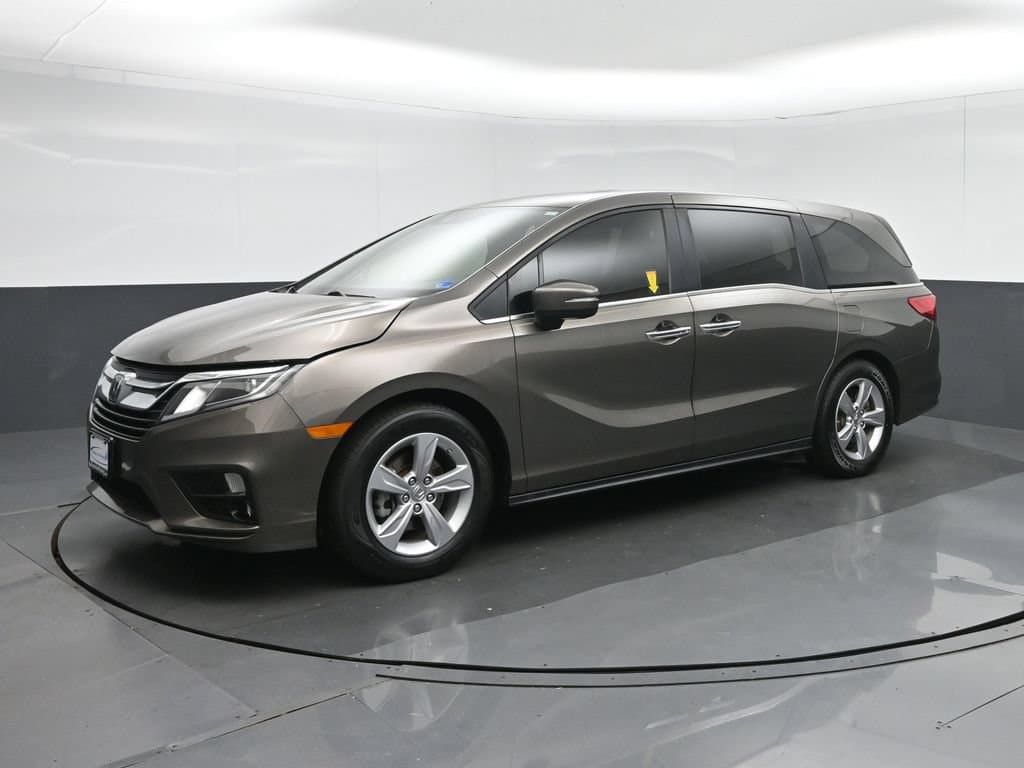 2020 Honda Odyssey EX-L w/Navigation and Rear Entertainment System, photo 3 of 63