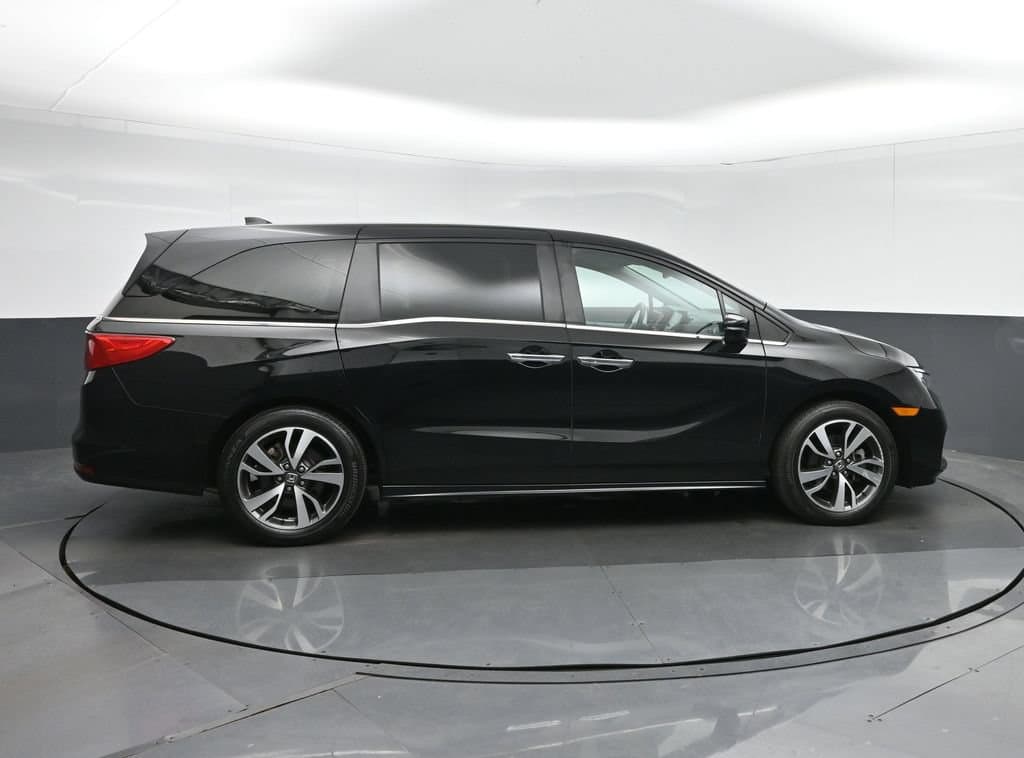 2023 Honda Odyssey Touring, photo 8 of 82