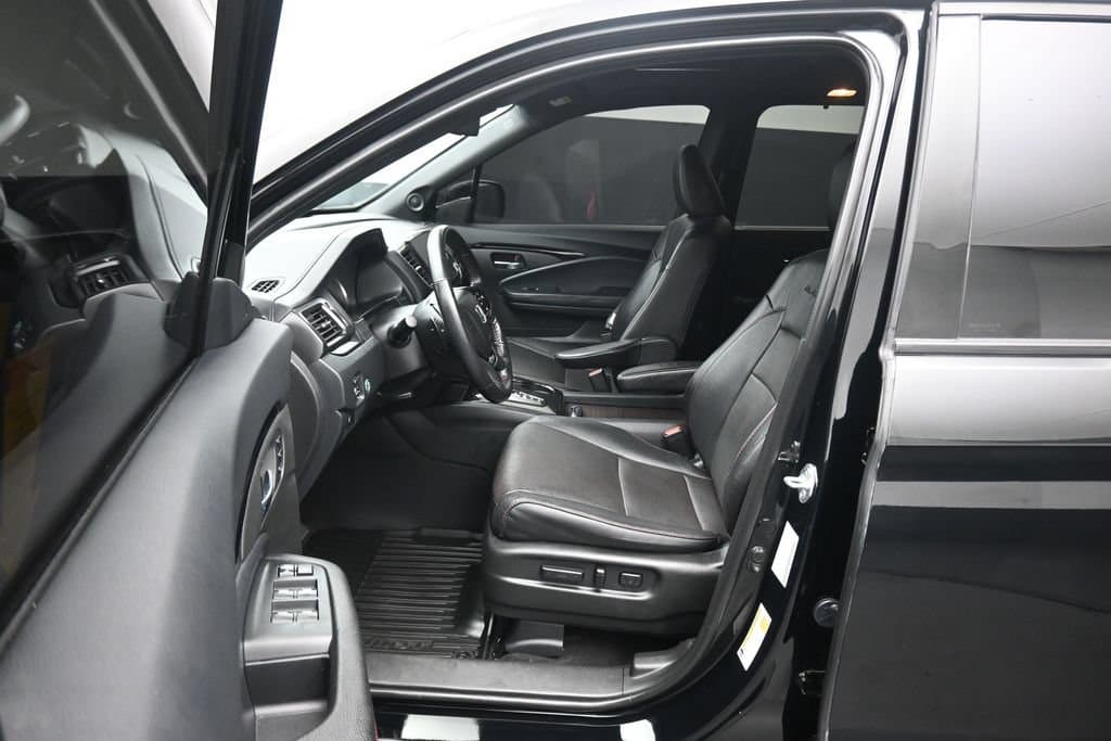 2022 Honda Pilot Black Edition, photo 12 of 78