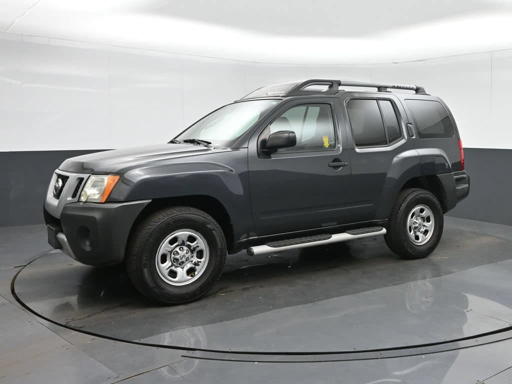 2010 Nissan Xterra X, photo 3 of 43