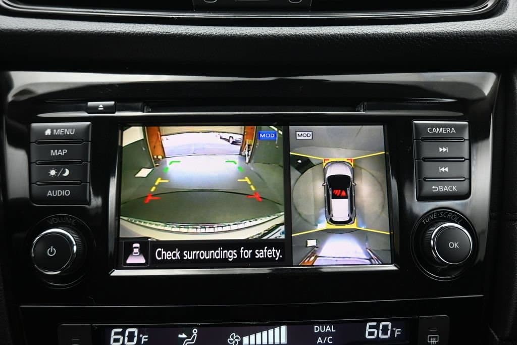 2020 Nissan Rogue SV, photo 19 of 63