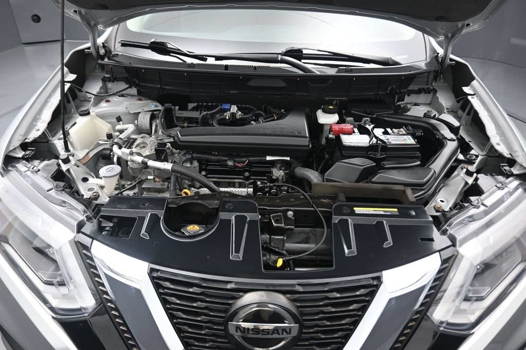 2020 Nissan Rogue SV, photo 52 of 63
