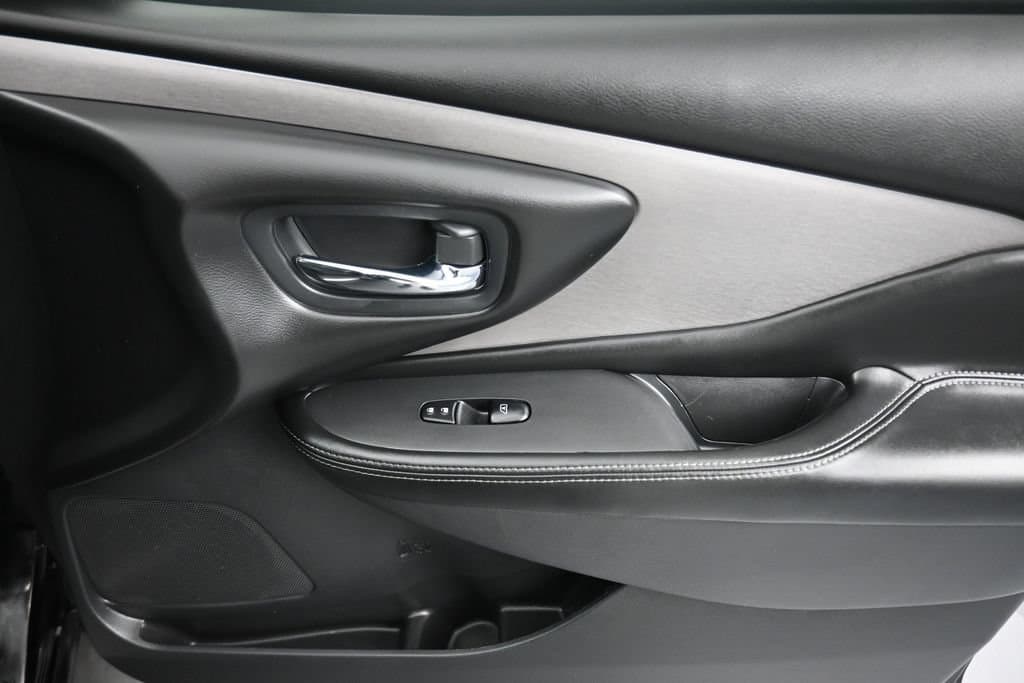 2022 Nissan Murano SV, photo 36 of 57