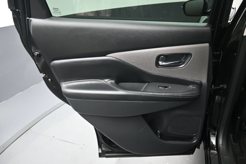2022 Nissan Murano SV, photo 26 of 57