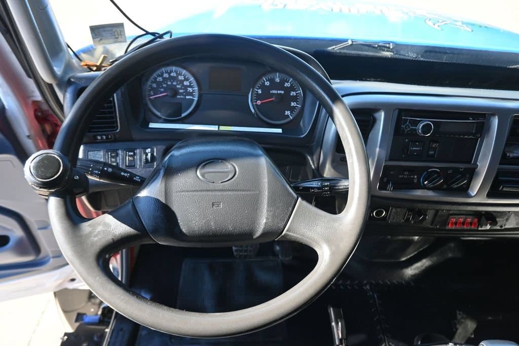 2015 Hino Rollback, photo 29 of 67