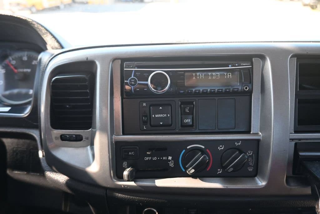 2015 Hino Rollback, photo 31 of 67