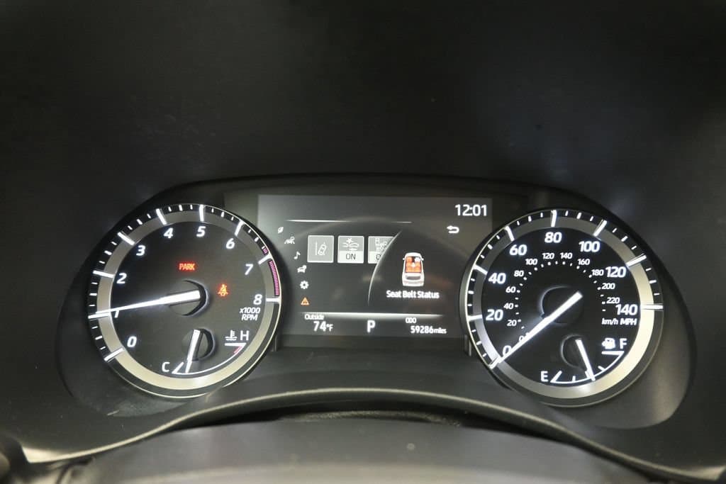2020 Toyota Highlander XLE, photo 15 of 73