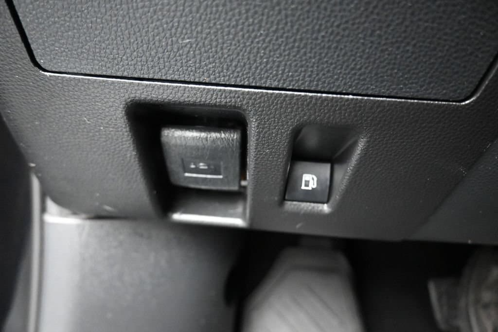 2020 Toyota Highlander XLE, photo 28 of 73
