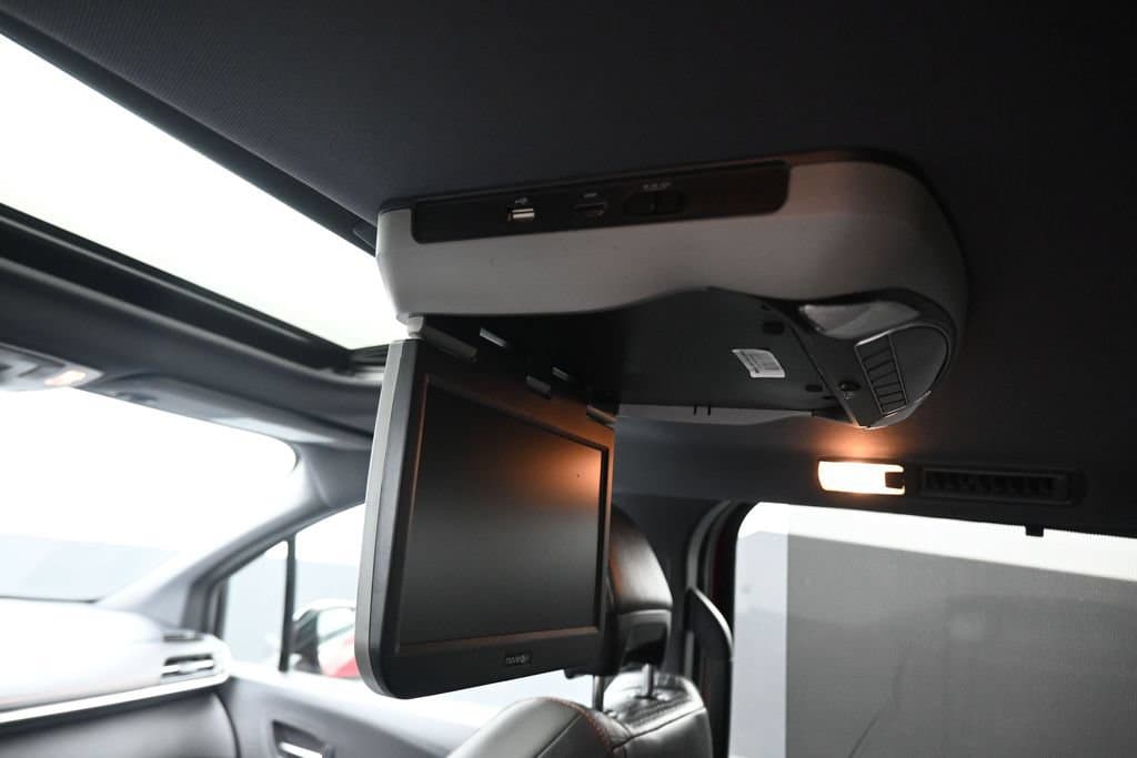 2021 Toyota Sienna XSE 7 Passenger, photo 36 of 72