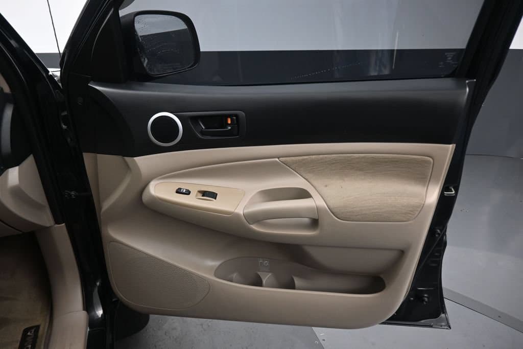 2007 Toyota Tacoma PreRunner V6, photo 36 of 56