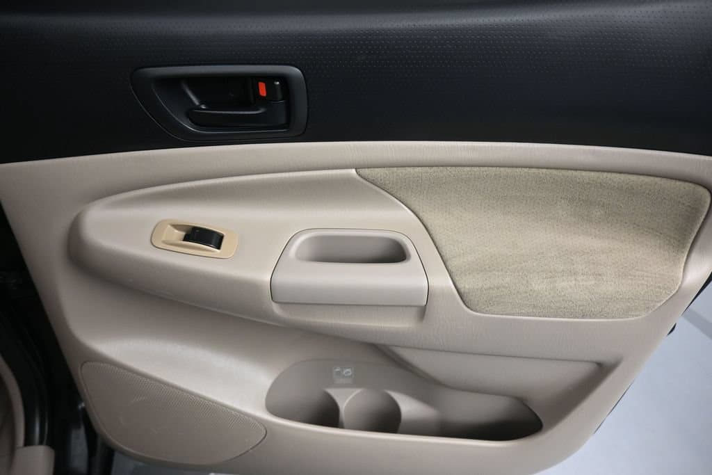 2007 Toyota Tacoma PreRunner V6, photo 31 of 56