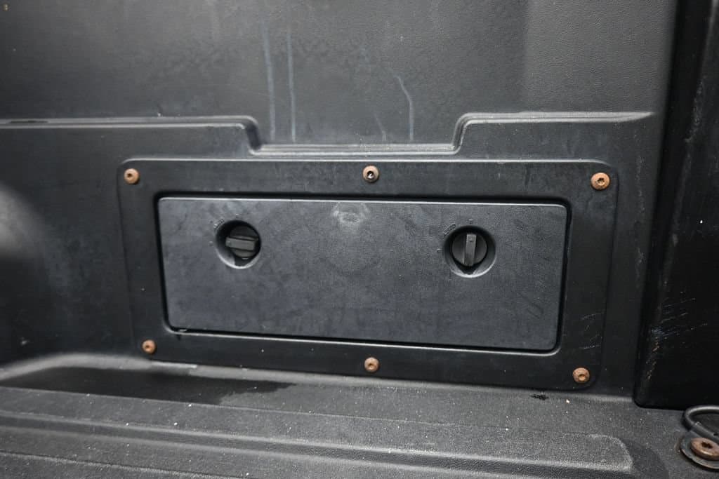2016 Toyota Tacoma SR5 V6, photo 43 of 59