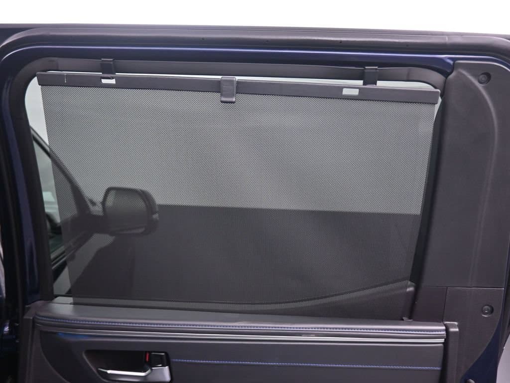 2023 Toyota Tundra Hybrid Platinum, photo 42 of 68
