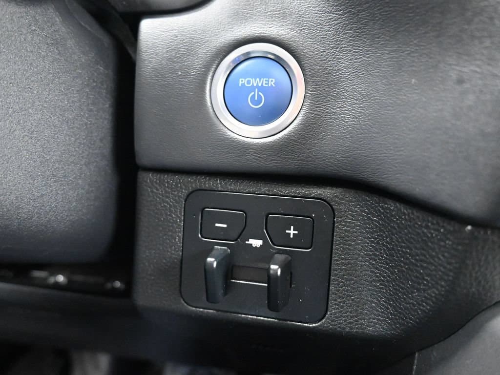 2023 Toyota Tundra Hybrid Platinum, photo 27 of 68