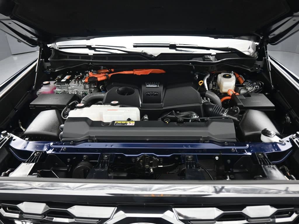 2023 Toyota Tundra Hybrid Platinum, photo 57 of 68