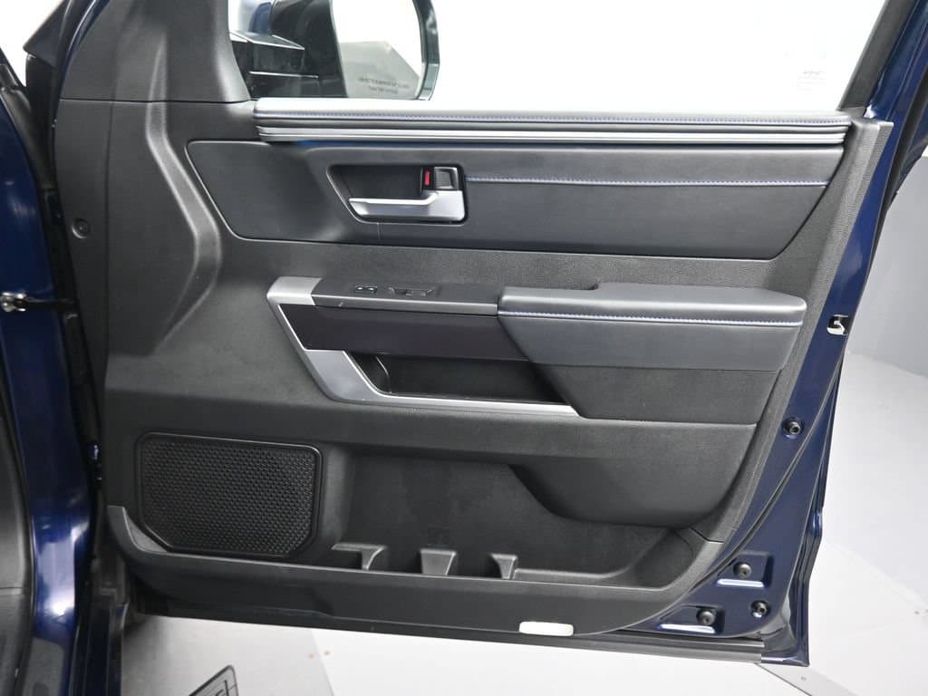 2023 Toyota Tundra Hybrid Platinum, photo 47 of 68