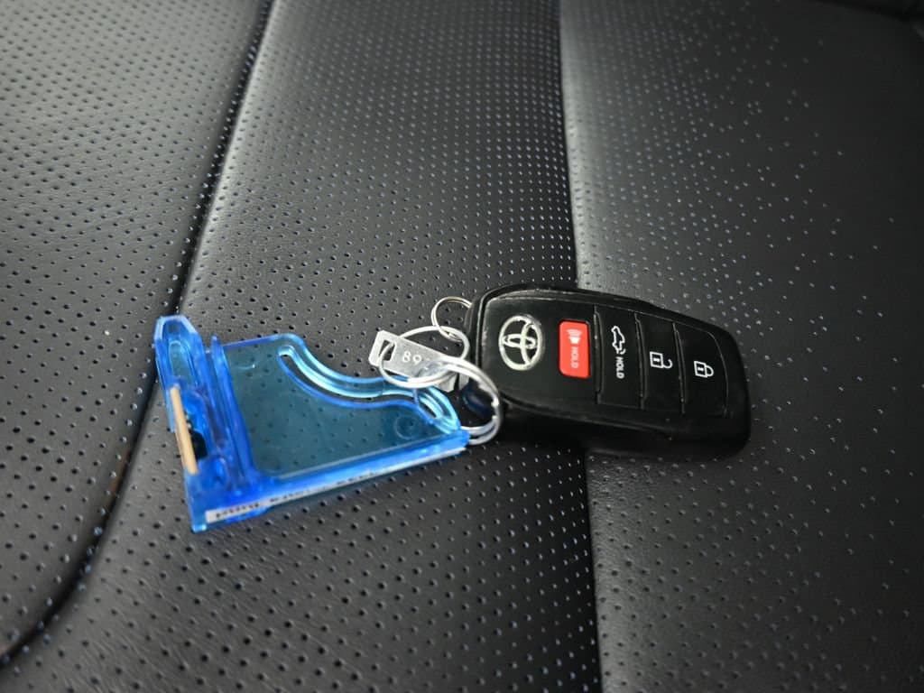 2023 Toyota Tundra Hybrid Platinum, photo 60 of 68
