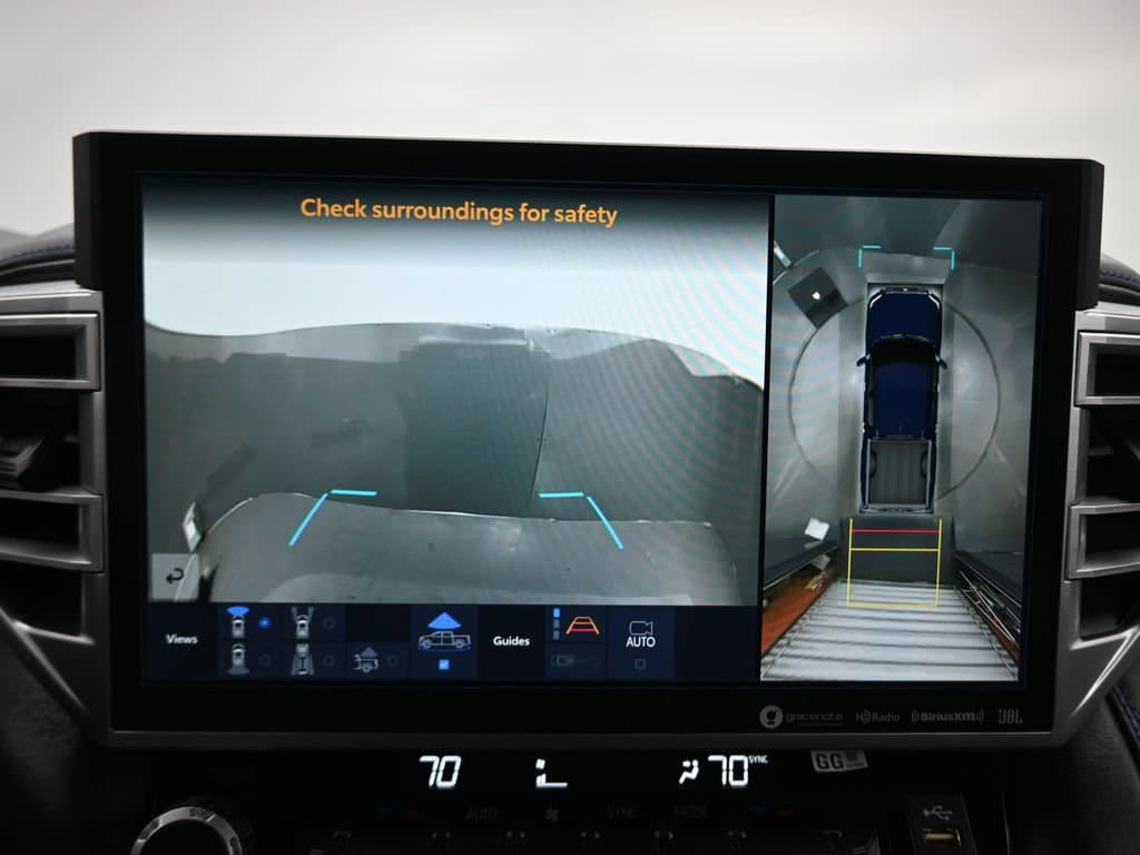 2023 Toyota Tundra Hybrid Platinum, photo 18 of 68