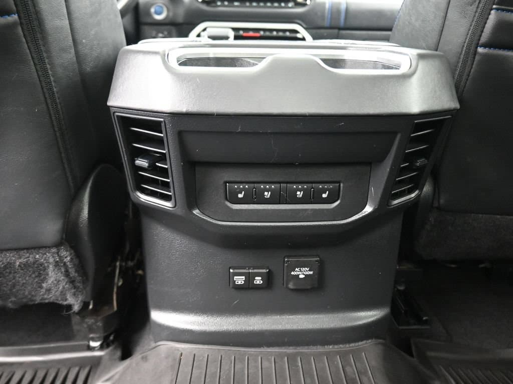 2023 Toyota Tundra Hybrid Platinum, photo 38 of 68