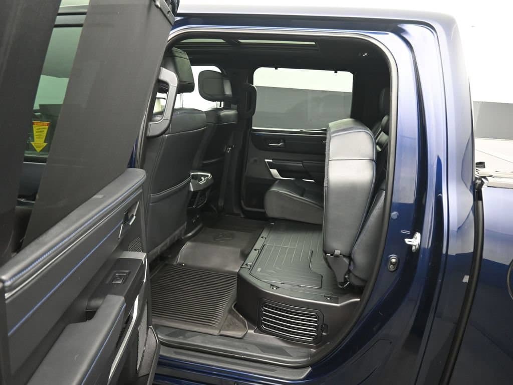 2023 Toyota Tundra Hybrid Platinum, photo 35 of 68