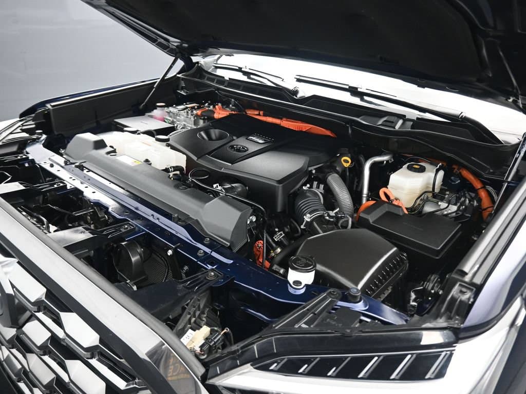2023 Toyota Tundra Hybrid Platinum, photo 56 of 68