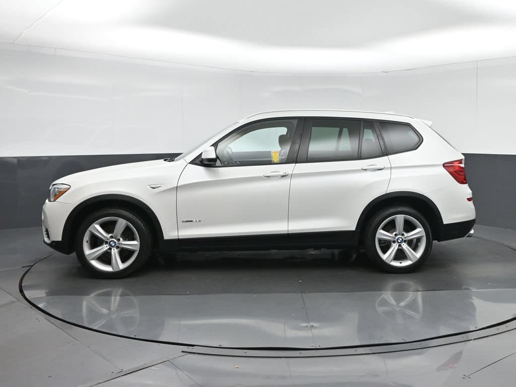 2017 BMW X3 sDrive28i, photo 4 of 59