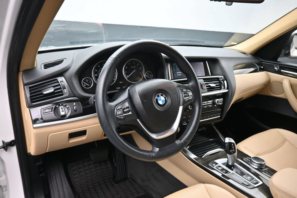 2017 BMW X3 sDrive28i, photo 13 of 59