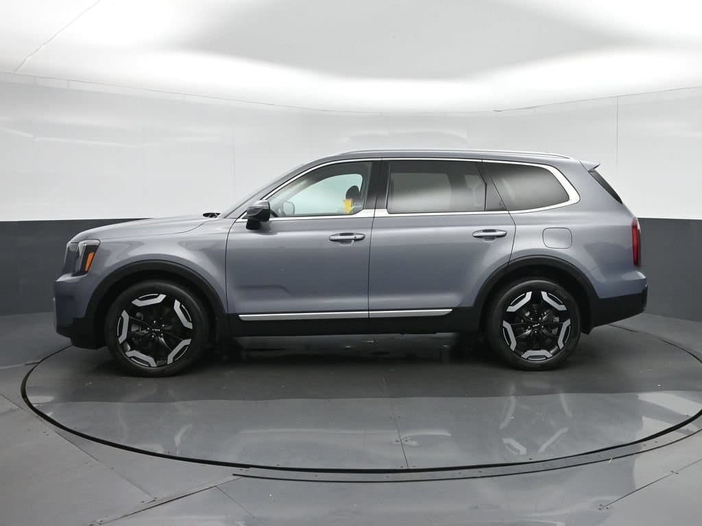 2023 Kia Telluride S, photo 4 of 73