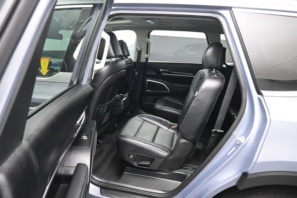 2023 Kia Telluride S, photo 32 of 73