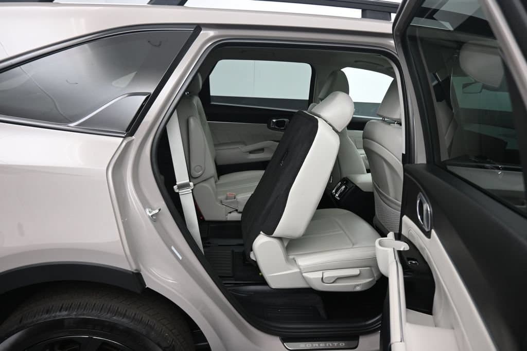 2025 Kia Sorento X-Line SX, photo 53 of 79