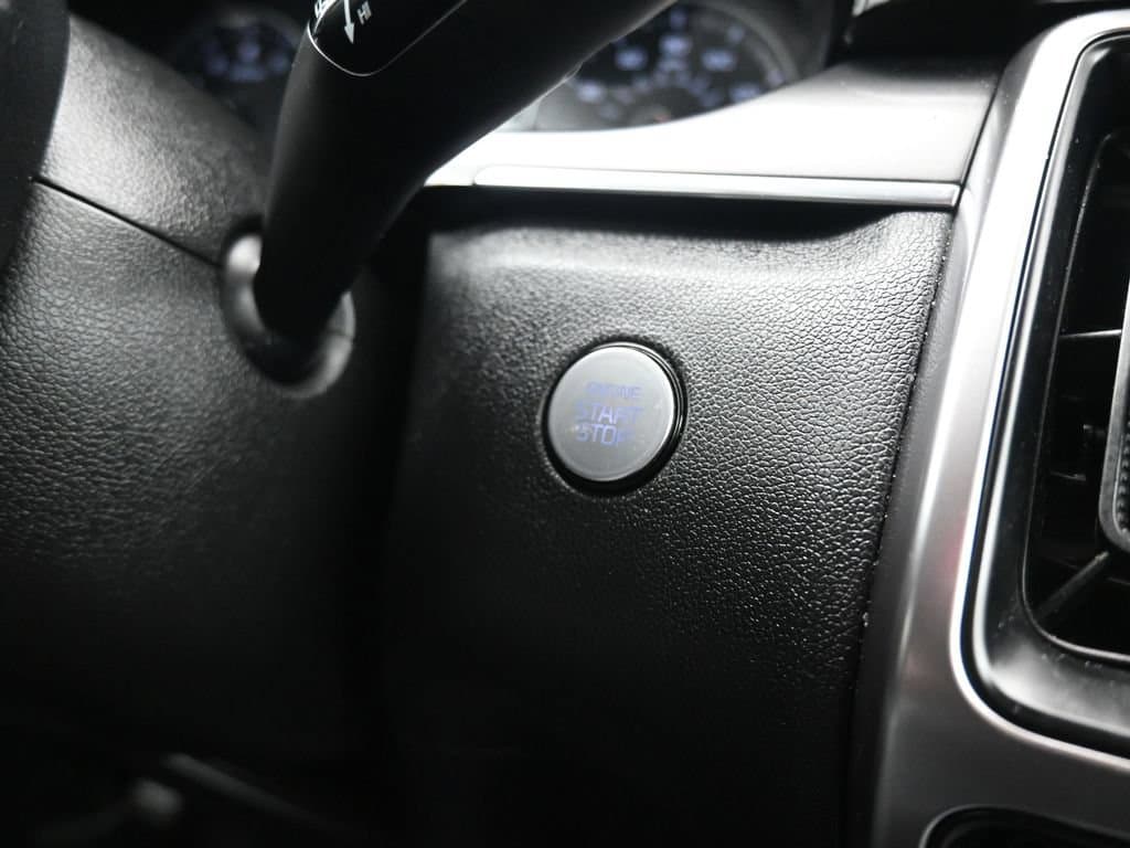2023 Kia Sorento S, photo 24 of 71