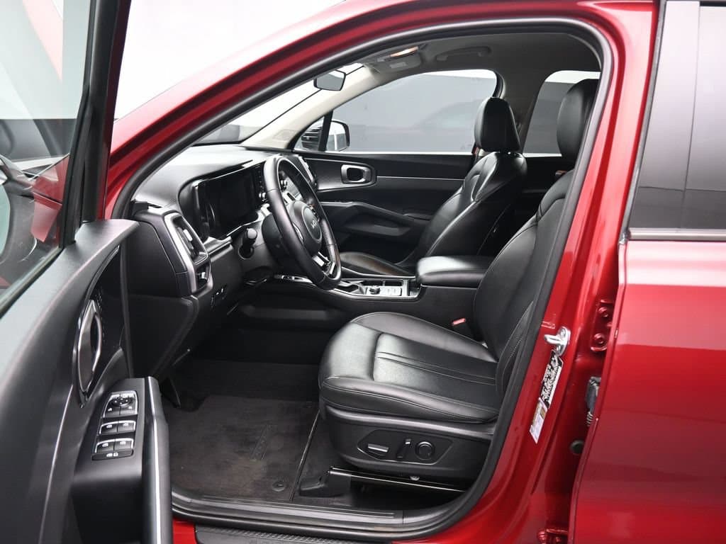 2023 Kia Sorento S, photo 11 of 71