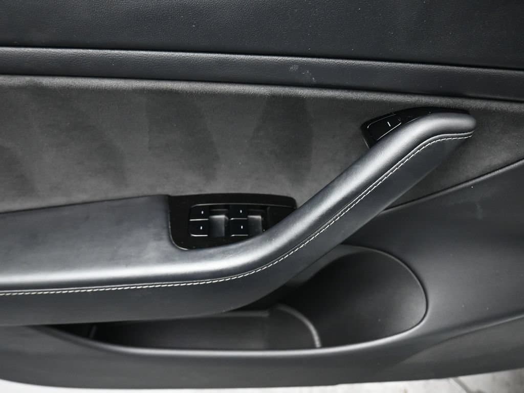 2018 Tesla Model 3 Long Range, photo 10 of 54