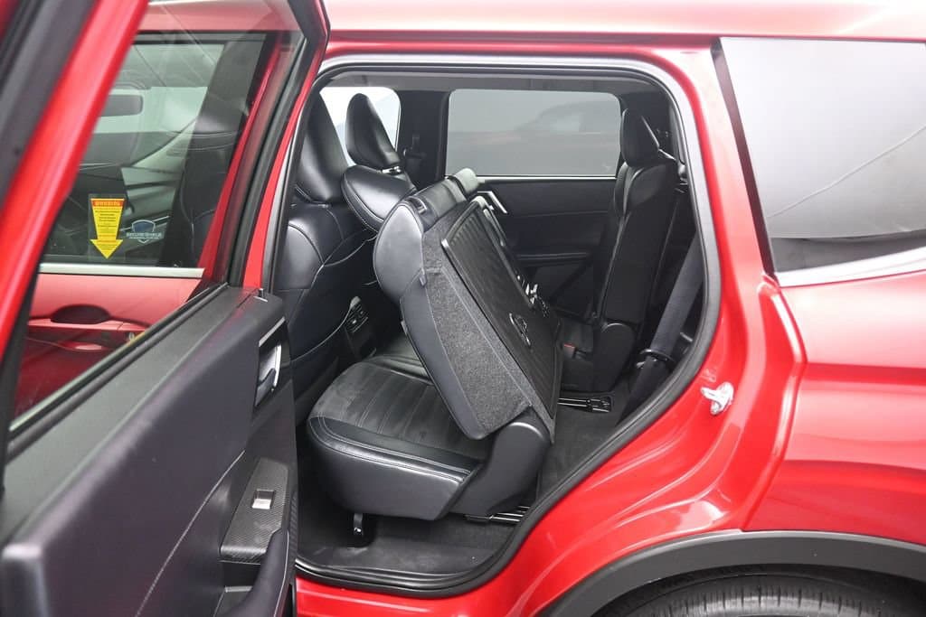 2025 Mitsubishi Outlander Trail Edition, photo 38 of 72