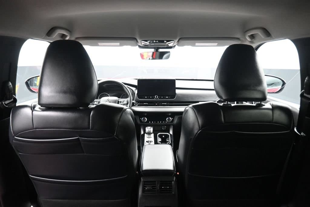 2025 Mitsubishi Outlander Trail Edition, photo 42 of 72