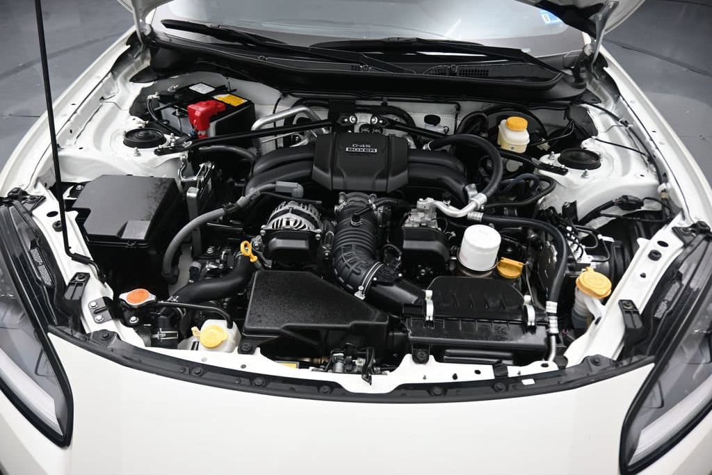 2025 Toyota GR86 Premium, photo 40 of 51