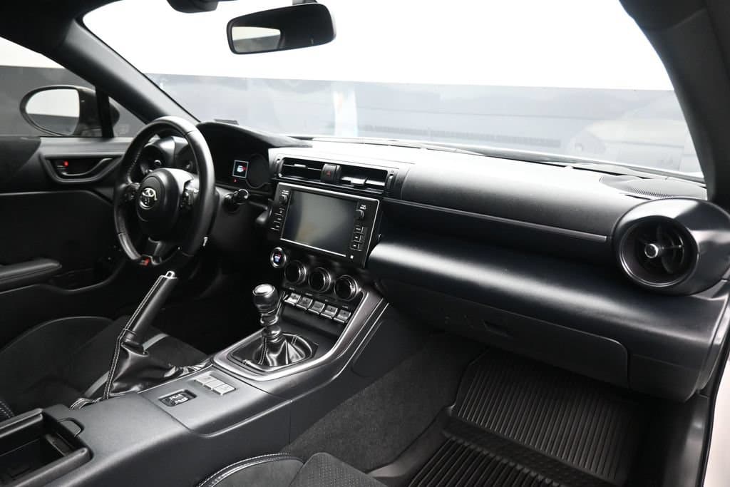 2025 Toyota GR86 Premium, photo 37 of 51