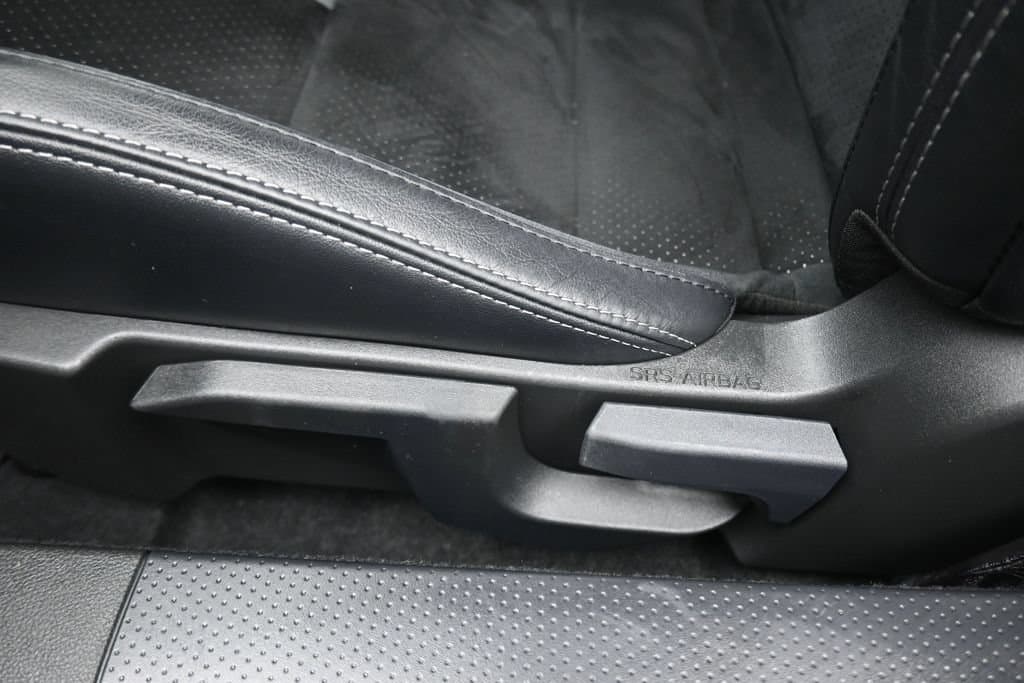 2025 Toyota GR86 Premium, photo 12 of 51