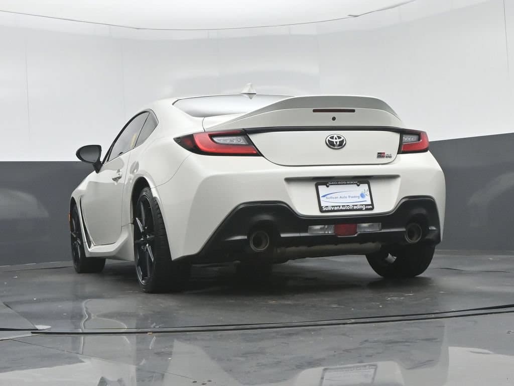 2025 Toyota GR86 Premium, photo 46 of 51