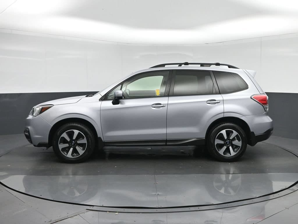 2017 Subaru Forester 2.5i Premium, photo 4 of 55