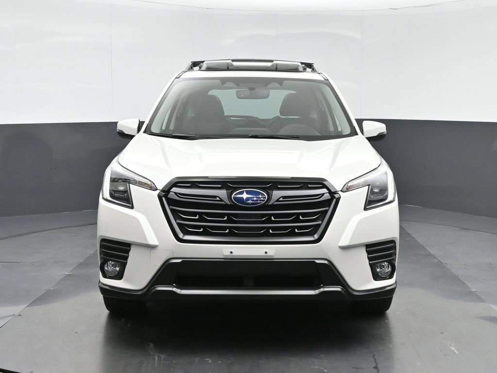 2022 Subaru Forester Limited, photo 2 of 62
