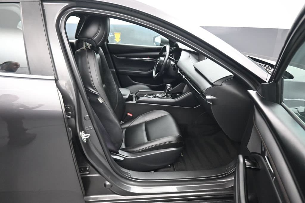 2025 Mazda Mazda3 2.5 S Preferred Package, photo 38 of 55