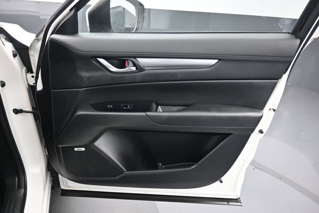 2019 Mazda CX-5 Touring, photo 38 of 61