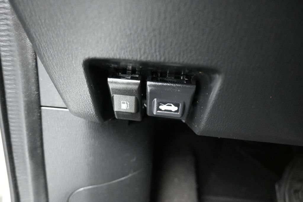 2019 Mazda CX-5 Touring, photo 26 of 61