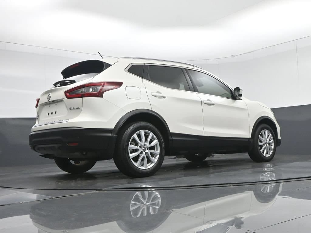 2022 Nissan Rogue Sport SV, photo 51 of 55