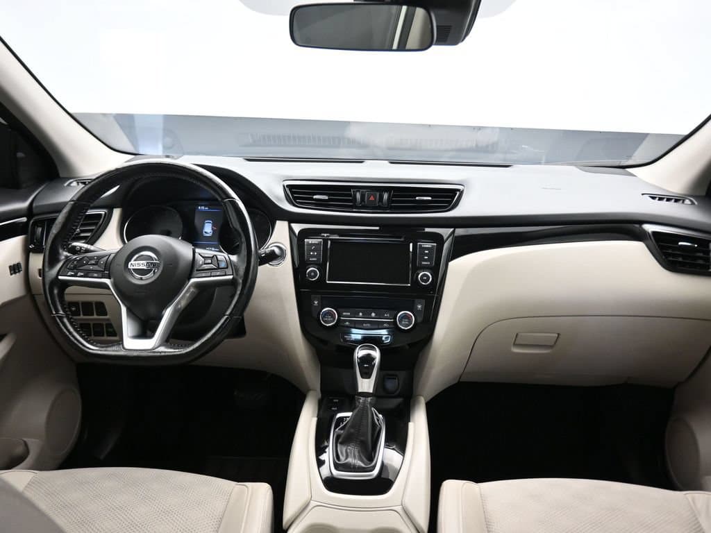 2022 Nissan Rogue Sport SV, photo 35 of 55