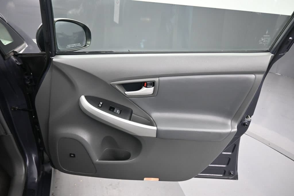 2011 Toyota Prius Five, photo 36 of 54