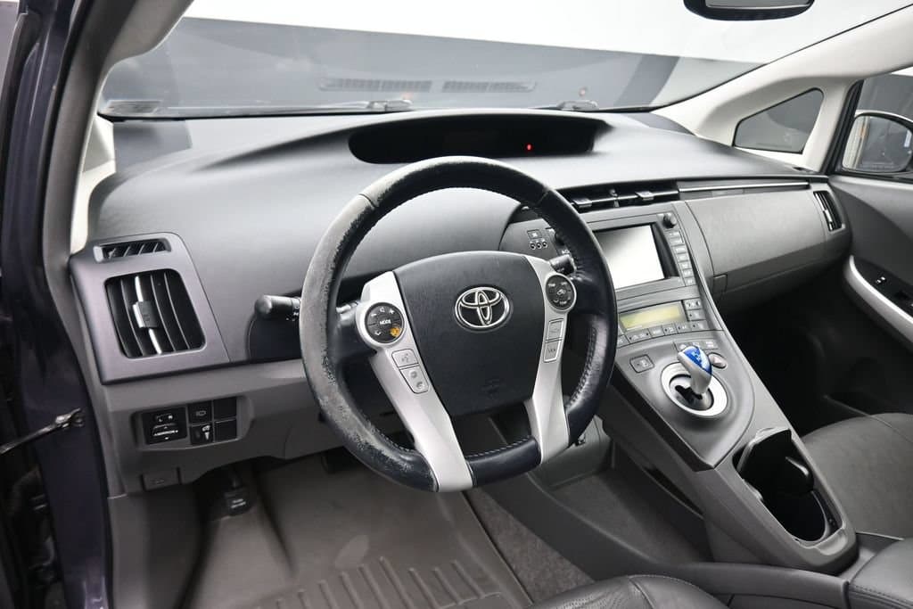 2011 Toyota Prius Five, photo 14 of 54