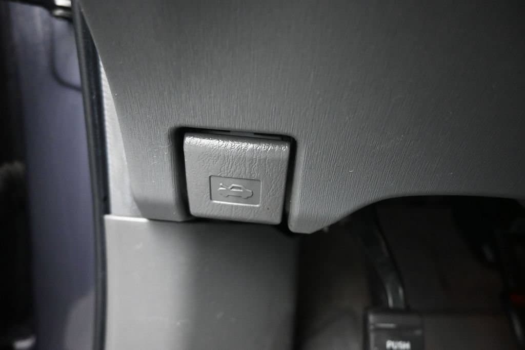 2011 Toyota Prius Five, photo 26 of 54